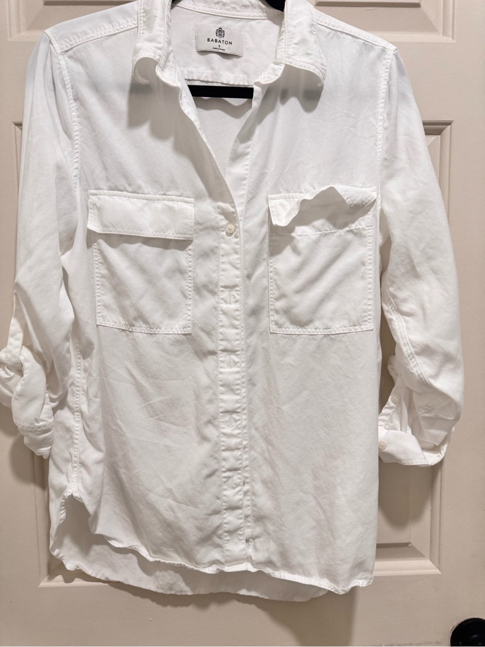 Babaton White Casual Button-Down Shirt with Chest Pockets